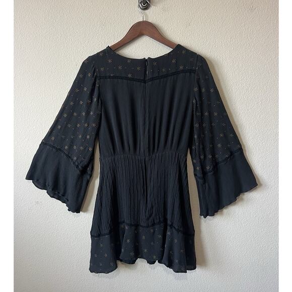 Stevie May Black Star M Embroidered Boho Mini Dress Bell Sleeve Celestial - Picture 8 of 8